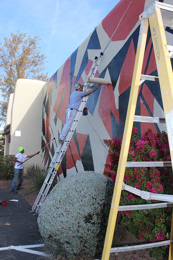 Gavin Healey and Jaque painting a mural in Tucson.